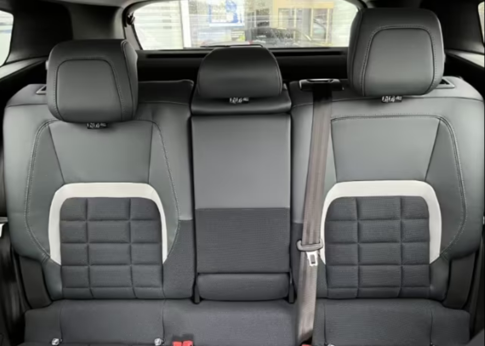 C5 aircross NEW 1.2 HYBRIDE 145 EAT8 PLUS PACK Techno Hayon EL. 2026 occasion 47240 Castelculier