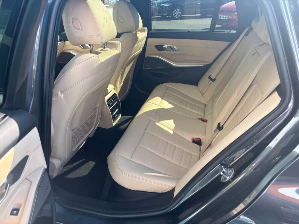 S&eacute;rie 3 (G20) 320DA 163 BVA8 PACK Si&egrave;ges Sport TOE JA18 Hifi Key Les 2021 occasion 33700 M&eacute;rignac