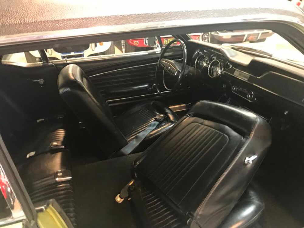 Mustang COUPE V8 TOIT VINYL 19457 Miles d'origine 1968 occasion 84150 Jonqui&egrave;res