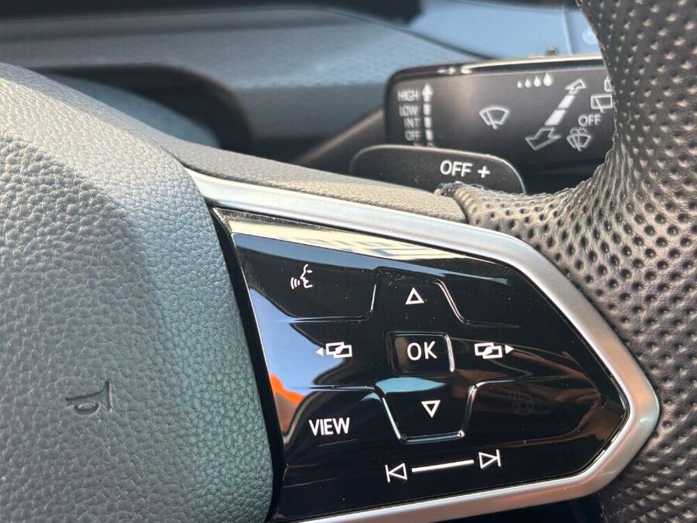 Golf VIII 1.4 HYBRID 245 GTE GPS Cockpit JA18 LED+ 2022 occasion 33700 M&eacute;rignac