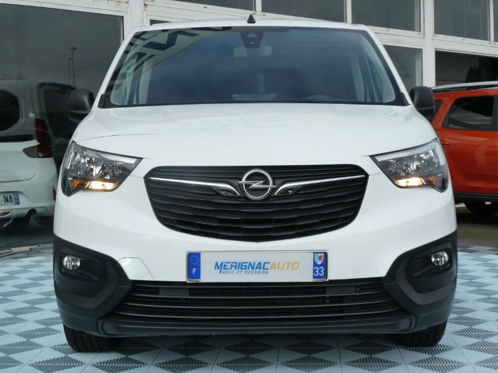 Divers 1.5 DIESEL 100 BVM6 EDITION CarPlay Radar Privacy Glass 2022 occasion 47240 Castelculier