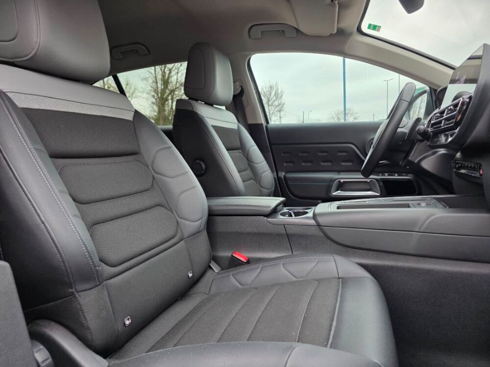 C5 aircross (2) 1.5 BlueHDi 130 EAT8 MAX Bi Ton Camera ADML 2024 occasion 33700 M&eacute;rignac