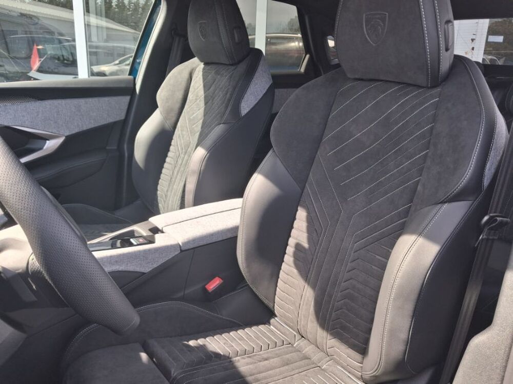 3008 HYBRID 145 e-DCS6 GT EXCLUSIVE Alcantara 360&deg; Gtie 02/30 2026 occasion 47240 Castelculier