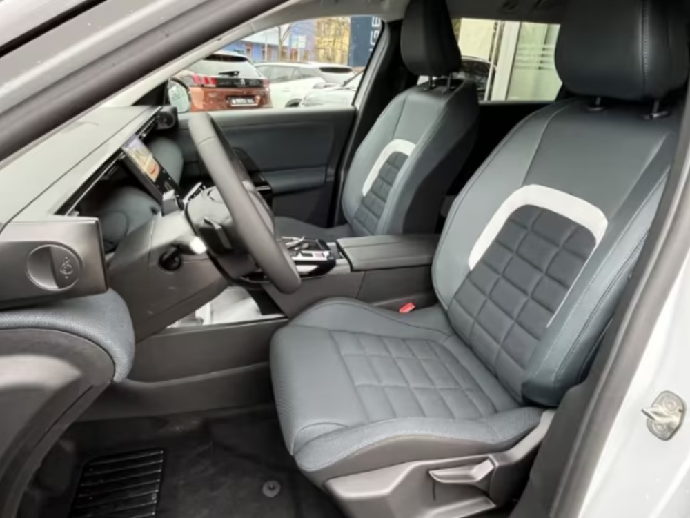 C5 aircross NEW 1.2 HYBRIDE 145 EAT8 PLUS PACK Techno Hayon EL. 2026 occasion 33700 M&eacute;rignac