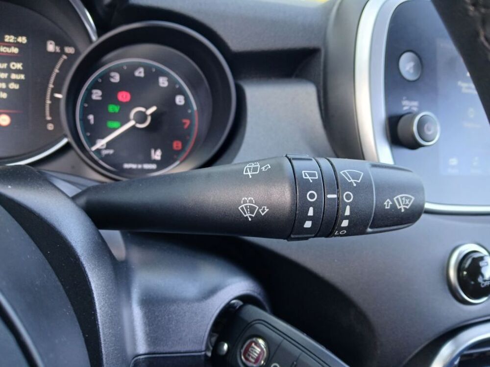 500 X 1.5 FIREFLY 130 HYBRID DCT7 CarPlay Camera Radars JA17 2023 occasion 33700 M&eacute;rignac