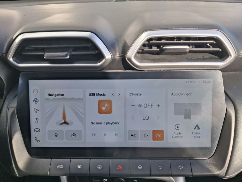 ZS EV HYBRID 1.5 197cv BVA 4X2 LUXURY 360&deg; SC JA18 Key Less 2025 occasion 33700 M&eacute;rignac
