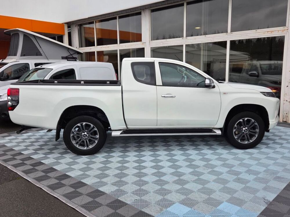 L200 2.2 DI-D 150 BVM6 4WD CLUB CAB INVITE CLIM 2019 occasion 33700 M&eacute;rignac