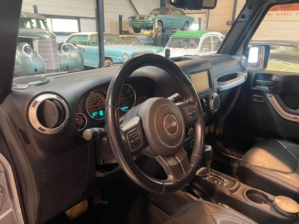Wrangler 2.8 CRD UNLIMITED SPORT 200cv 4X4 5P BVA FAP 2017 occasion 84150 Jonqui&egrave;res
