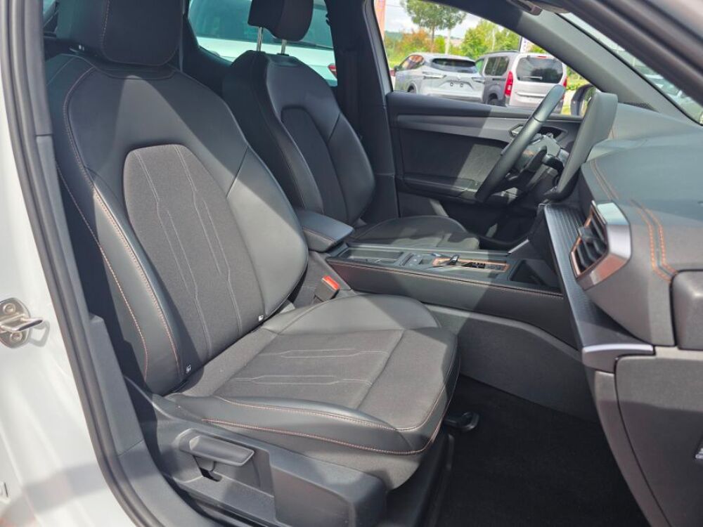 Leon NEW IV 1.5 eTSI 150 HYBRID DSG V GPS JA18 Key Less Gtie 05/3 2025 occasion 47240 Castelculier