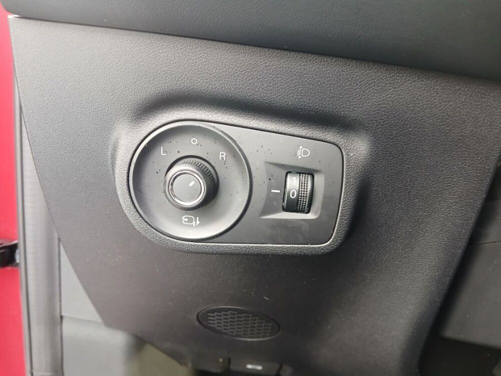 ZS EV HYBRID 1.5 197cv BVA 4X2 LUXURY 360&deg; SC JA18 Key Less 2025 occasion 33700 M&eacute;rignac