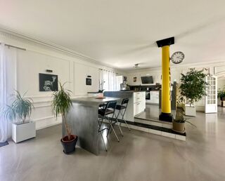  Maison � vendre 9 pi�ces 299 m�