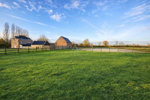   Maison Maison - 6 pi�ce(s) - 210 m�