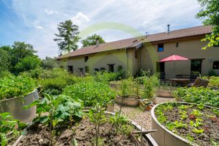  Maison � vendre 15 + pi�ces 440 m�