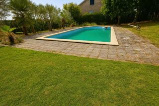  Maison  vendre 5 pices 240 m