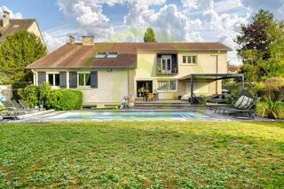  Maison  vendre 9 pices 233 m