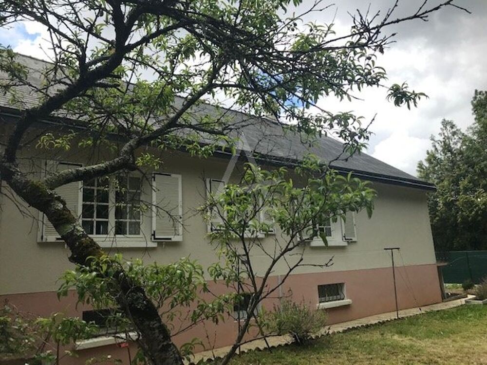 Maison 4 pièces 99 m² · à Avrille · 99 m² · 315 000 €