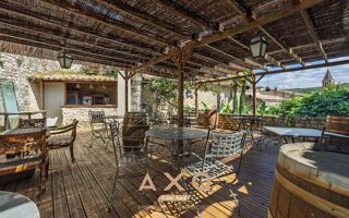  Villa à vendre 15 + pièces 804 m²