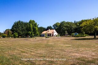  Villa  vendre 6 pices 220 m