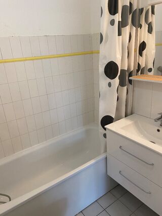  Appartement à louer 1 pièce 19 m²