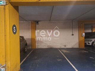  Parking / Garage � louer 
