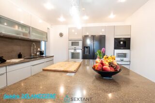 Villa à vendre 7 pièces 213 m²