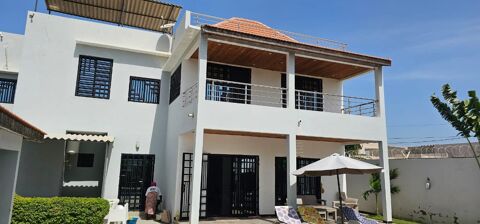  Maison � louer 8 pi�ces 300 m� Saly