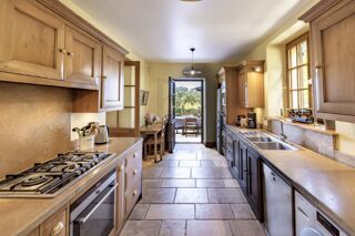  Maison � vendre 8 pi�ces 320 m�