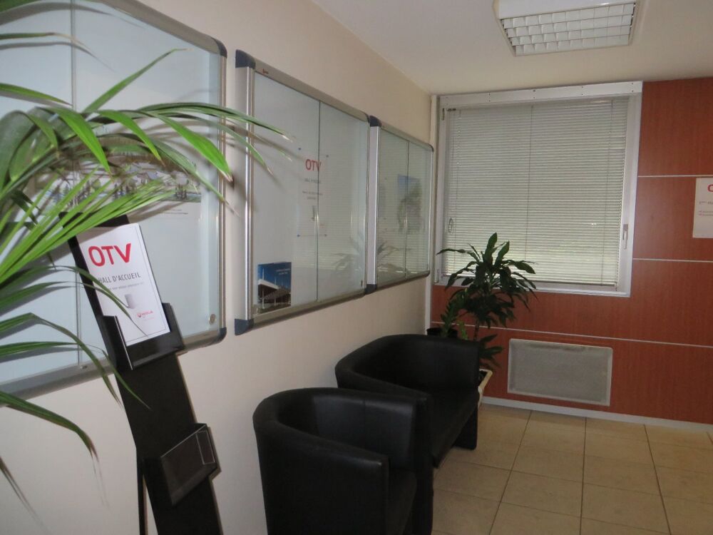   Bureau 