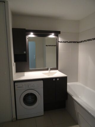  Appartement à louer 2 pièces 37 m²