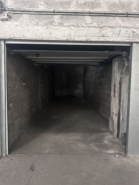  Parking / Garage � louer 1 pi�ce 30 m�