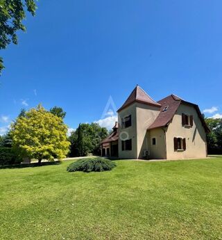  Maison à vendre 6 pièces 215 m²