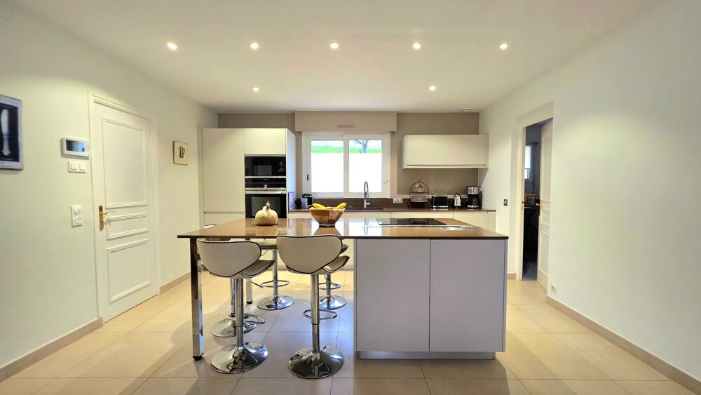 � vendre  Villa Saint-Av� (56890)