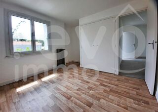  Appartement à louer 3 pièces 65 m²