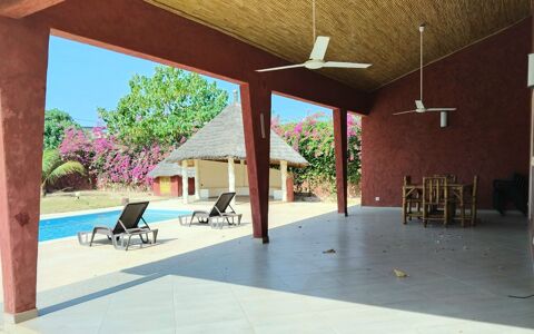  Maison � louer 4 pi�ces 200 m� Saly