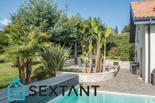  Villa  vendre 9 pices 280 m