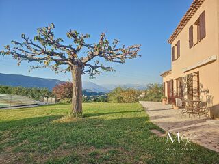  Villa � vendre 8 pi�ces 180 m�