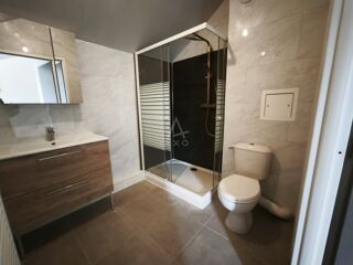  Appartement à louer 4 pièces 95 m²