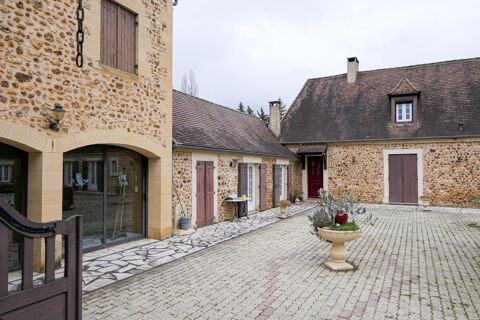  Domaine Maison - 8 pi�ce(s) - 200 m�