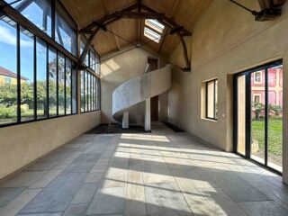  Villa � vendre 15 + pi�ces 530 m�