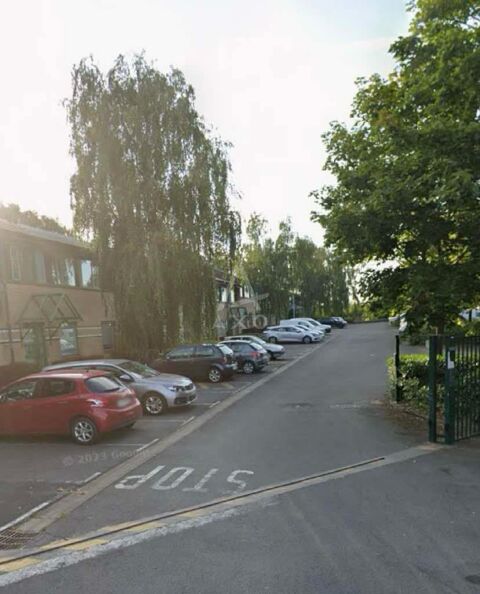 Bureau 80000 59175 Templemars