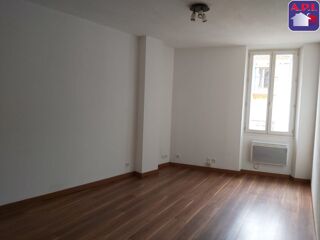  Appartement à louer 3 pièces 50 m²