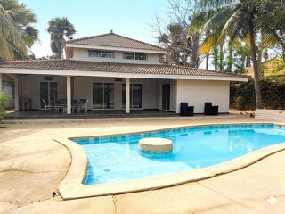  Villa � vendre 6 pi�ces 220 m� Saly