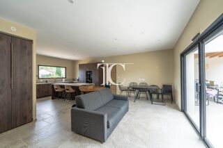  Villa � vendre 6 pi�ces 131 m�