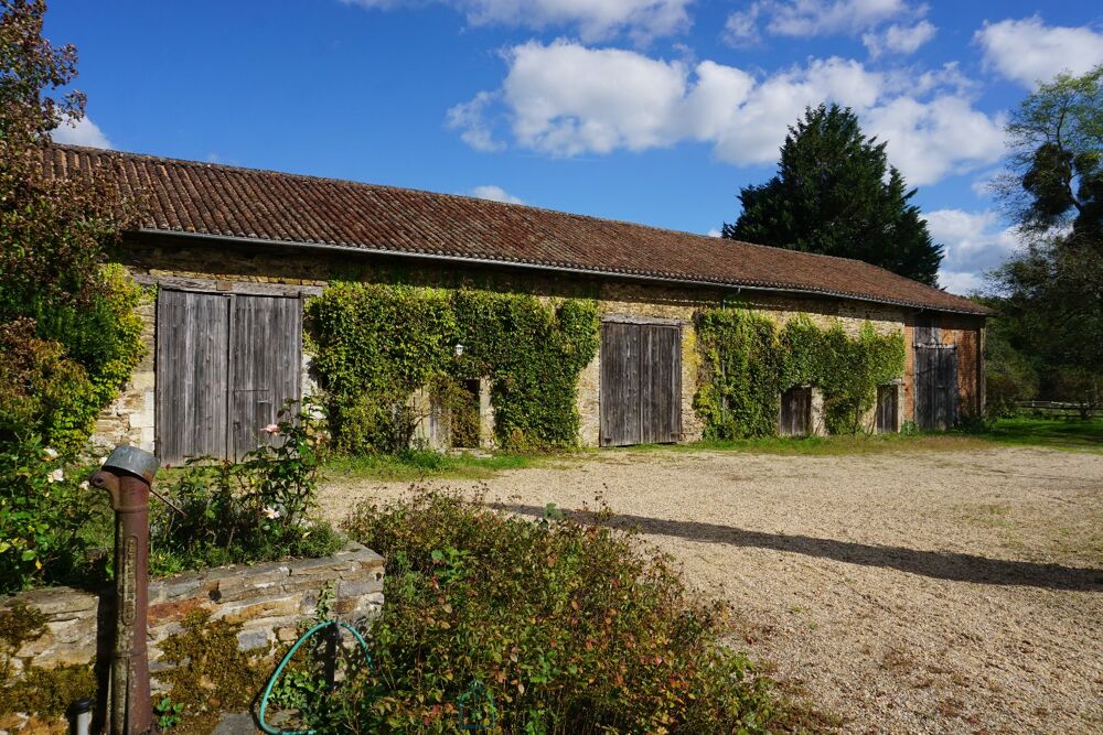 � vendre  Villa Saint-Jory-de-Chalais (24800)