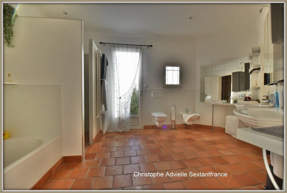 � vendre  Villa Saussignac (24240)