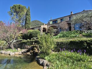  Maison � vendre 7 pi�ces 210 m�
