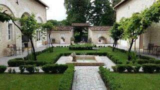  Propri�t�/ch�teau � vendre 15 + pi�ces 1840 m�