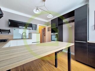  Maison � vendre 8 pi�ces 211 m�