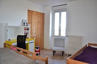  Appartement à louer 3 pièces 70 m²