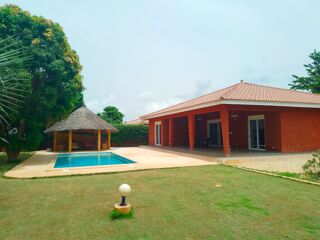  Maison � vendre 4 pi�ces 200 m� Saly